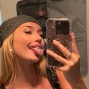 Katies whore house:) discord icon