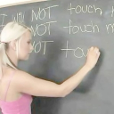 looking :3c Discord server icon