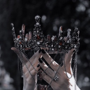 ♛“𝒲𝒽𝑜 𝐻𝑜𝓁𝒹𝓈 𝓉𝒽𝑒 𝒞𝓇𝑜𝓌𝓃?”♛ Discord server icon