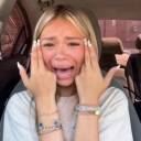 Thigh-high Pet 𝗦𝒍𝒖𝘁 Inn Discord server icon