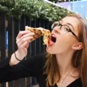 Pizza Met Izza