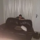 É o tinits é o Sofá