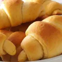 Croissant Con
