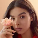 Hailee Steinfeld fanbase 😈