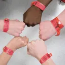 Les Bracelets Rouges