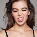 HaileeSteinfeld 18+ Server Icon