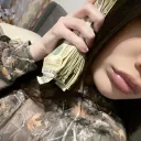 Huzz | Egirls • Social • Active VC • Gaming • Emotes • Call • Voice Chat • Anime • Nitro