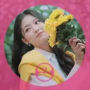 🩷𝒊𝒅𝒐𝒍 𝒊𝒅𝒚𝒍𝒍 🩷| KPOP... Discord Server Icon