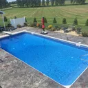 self cleaning pool