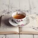 Booklovers and tea drinkers Discord Server Icon
