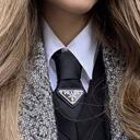 Gossip Girl: New Royals Roleplay Discord Server Icon