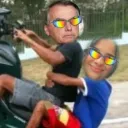 pessoas e pizzas