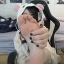 pokimane feet