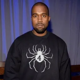 реквием по чечне 🕷🖤 — мониторинг Discord сервера, статистика и рейтинг