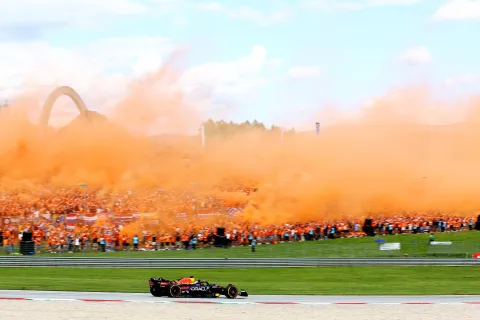 Max Verstappen | MV3 splash