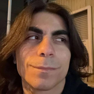 watching her while she eats >>