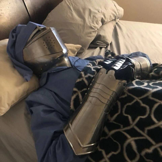 Sleepy Knight 