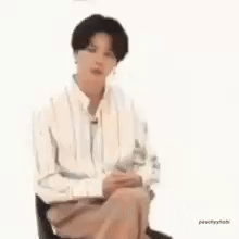 bangtan stare (/bangtan) Discord sticker