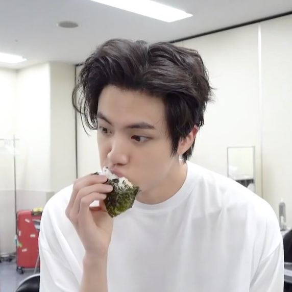 jin_eat Discord sticker