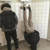 Toilet bezoek Discord sticker