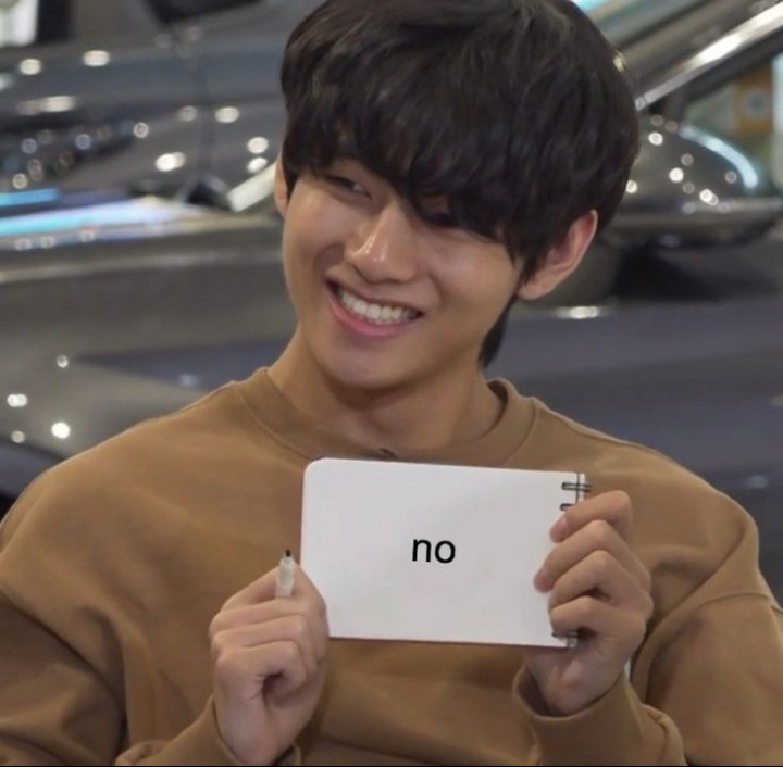 V no Discord sticker