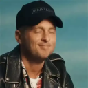 sᴉɹɥɔ sǝʇɐɥ ʎpoqʎɹǝʌǝ